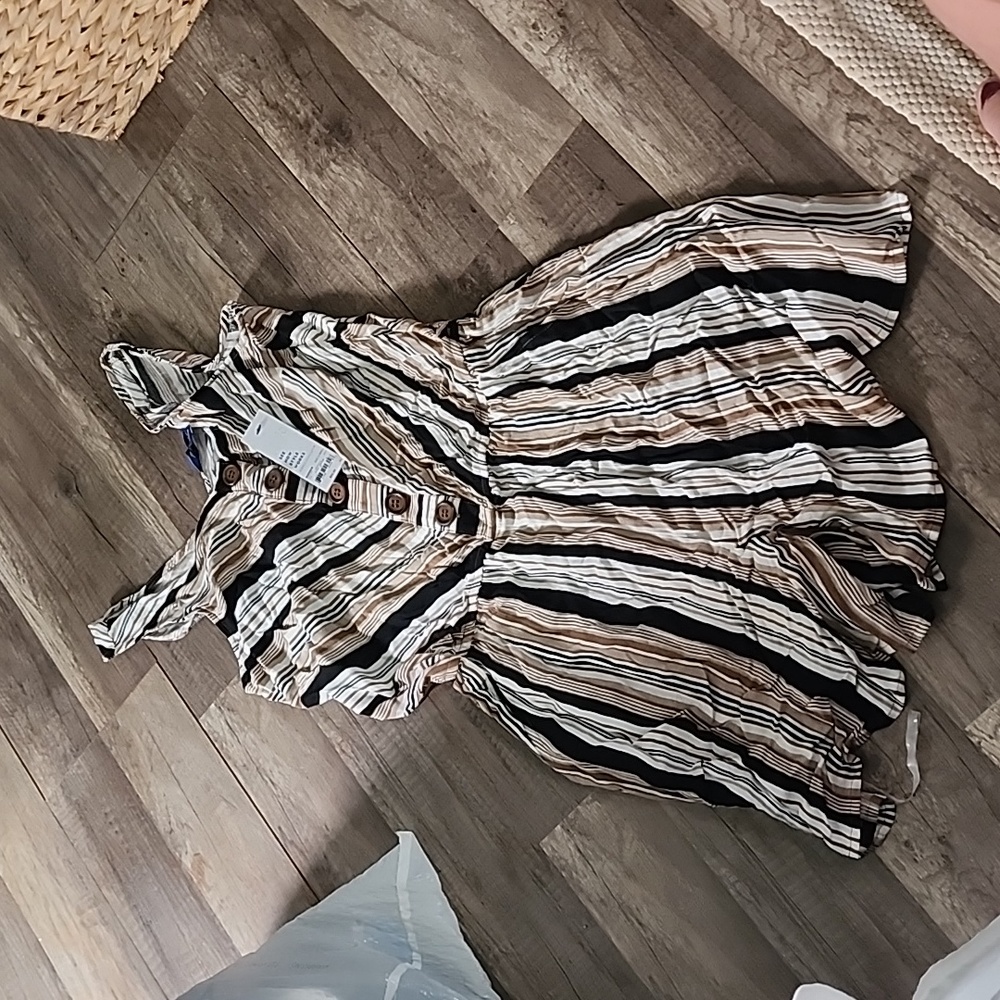 Apt 9 romper